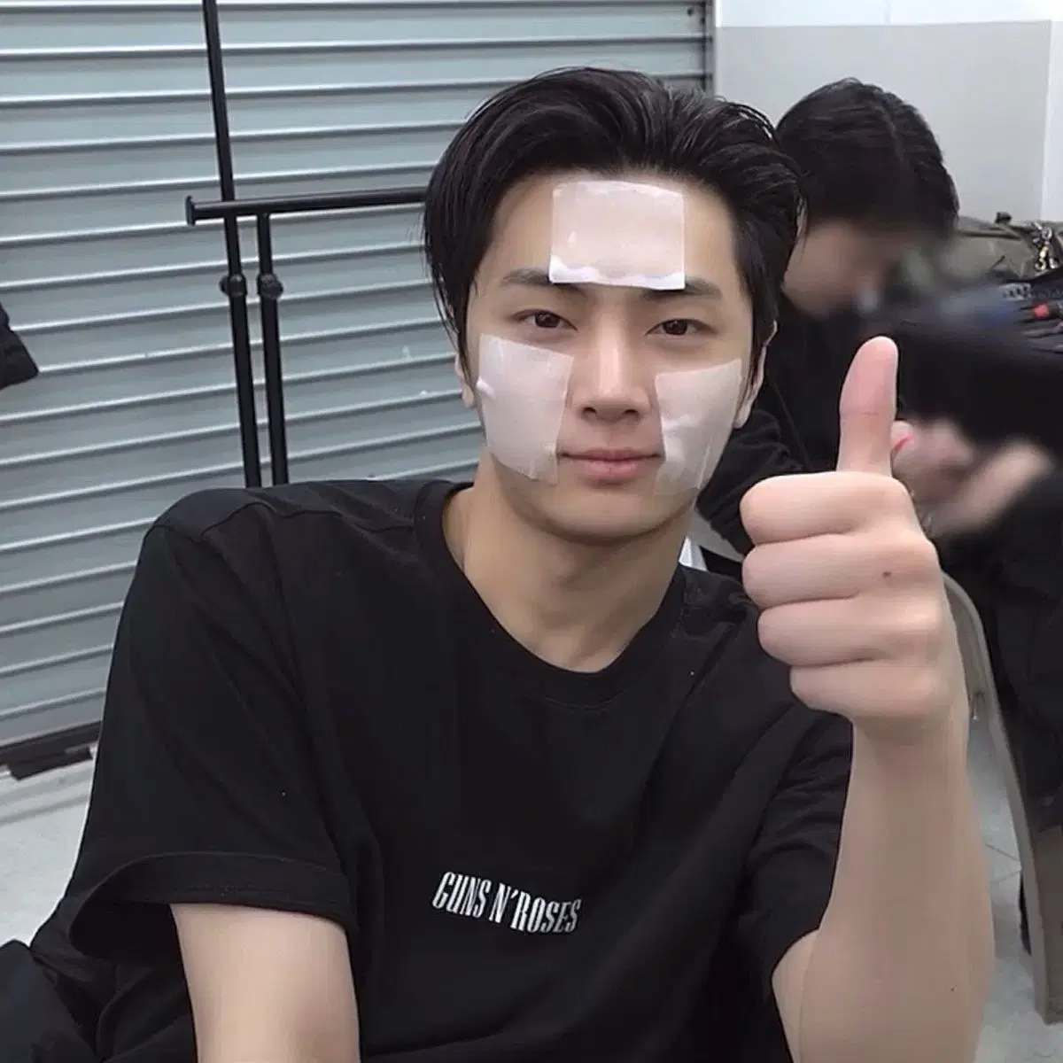 thumbnail-0